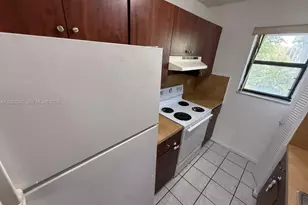 6975 NW 179th St, Hialeah, FL 33015 - Photo 3