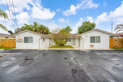 645 NW 15th Ave #1-4, Fort Lauderdale, FL 33311 - Photo 1