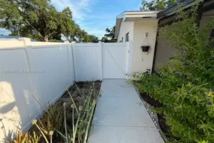 1210 Branda Vista Dr, Brandon, FL 33510 - Photo 13