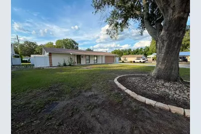 1210 Branda Vista Dr, Brandon, FL 33510 - Photo 3