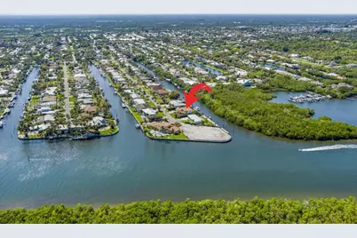 8565 SE Palm St, Hobe Sound, FL 33455 - Photo 1
