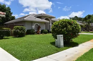 10205 SW 12th St, Pembroke Pines, FL 33025 - Photo 3