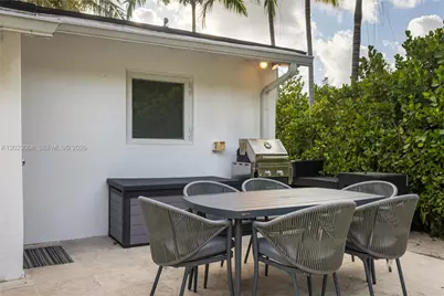 11403 NE 8th Ave, Biscayne Park, FL 33161 - Photo 35
