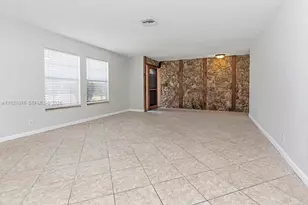 3910 NW 4th Ct, Boca Raton, FL 33431 - Photo 5