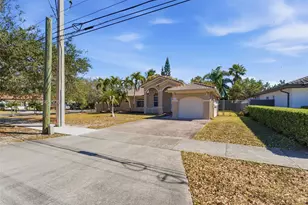 18049 SW 152nd Ave, Miami, FL 33187 - Photo 23