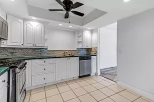 11641 NW 42nd St, Sunrise, FL 33323 - Photo 9