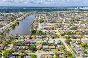 11641 NW 42nd St, Sunrise, FL 33323 - Photo 29