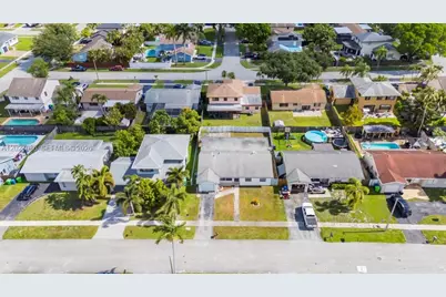 11641 NW 42nd St, Sunrise, FL 33323 - Photo 25