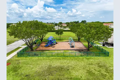 1730 SE 20th Ter, Homestead, FL 33035 - Photo 75