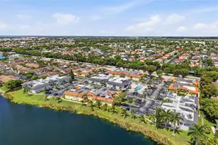 15635 SW 74th Cir Dr, Miami, FL 33193 - Photo 17