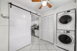 4241 SW 71st Way, Davie, FL 33314 - Photo 9