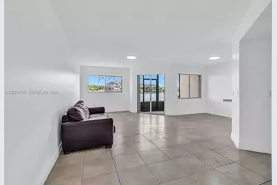 13705 SW 12th St #102B, Pembroke Pines, FL 33027 - Photo 17