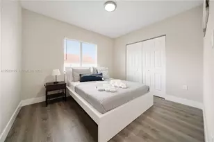 1770 NW 55th St, Miami, FL 33142 - Photo 17