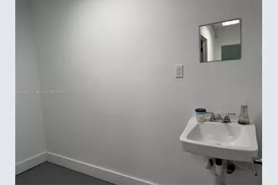 239 NW 26th St, Miami, FL 33127 - Photo 29