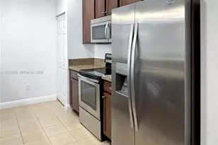 11837 SW 27th St, Miramar, FL 33025 - Photo 9