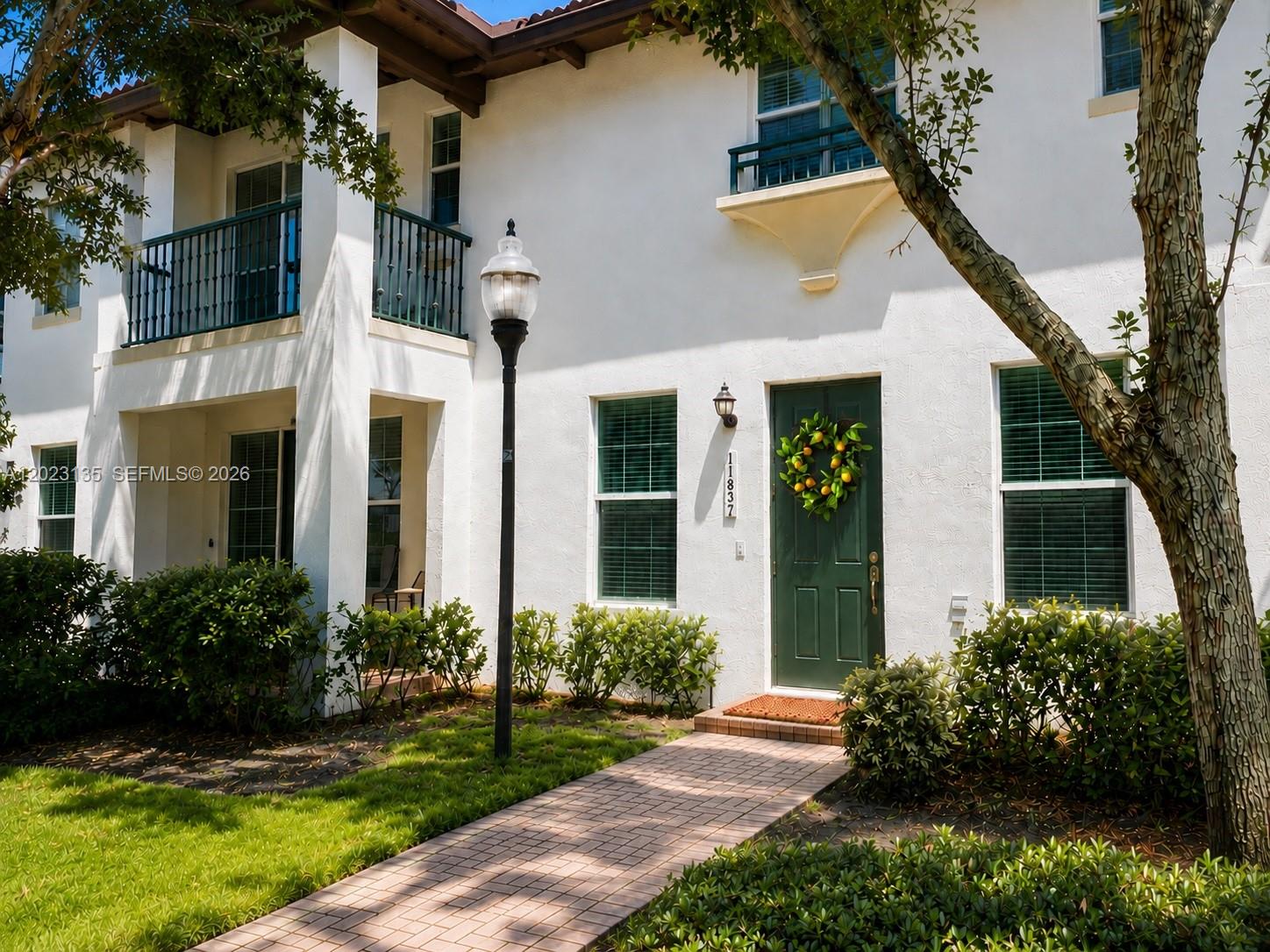 11837 SW 27th St main architectural view