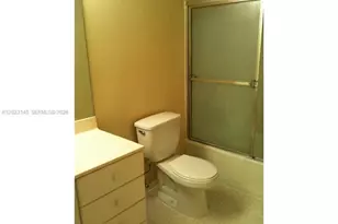 19380 Collins Ave, Sunny Isles Beach, FL 33160 - Photo 9