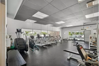20335 W Country Club Dr #502, Aventura, FL 33180 - Photo 21