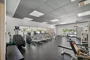 20335 W Country Club Dr, Aventura, FL 33180 - Photo 21