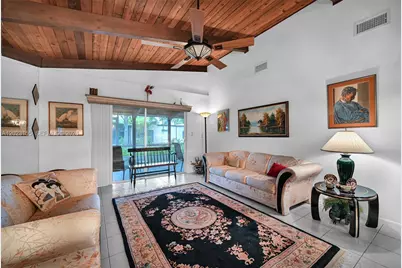 330 Briarwood Cir #3-19, Hollywood, FL 33024 - Photo 5