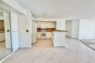 19877 E Country Club Dr, Aventura, FL 33180 - Photo 3