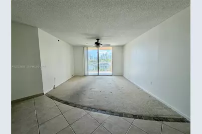 19877 E Country Club Dr #3408, Aventura, FL 33180 - Photo 5