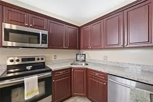 4111 Coral Tree Cir, Coconut Creek, FL 33073 - Photo 9
