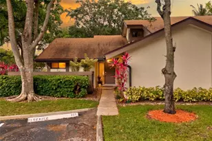 9367 SW 1st St, Plantation, FL 33324 - Photo 1