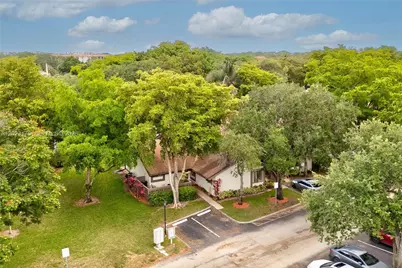 9367 SW 1st St #808, Plantation, FL 33324 - Photo 5