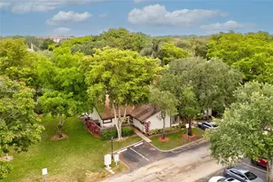 9367 SW 1st St, Plantation, FL 33324 - Photo 5