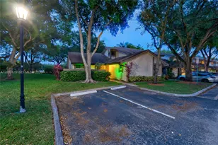 9367 SW 1st St, Plantation, FL 33324 - Photo 3