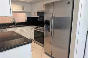 7903 NW 7th Ct, Plantation, FL 33324 - Photo 5