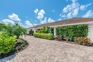 2330 NE 195th St, Miami, FL 33180 - Photo 3