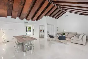 2330 NE 195th St, Miami, FL 33180 - Photo 7