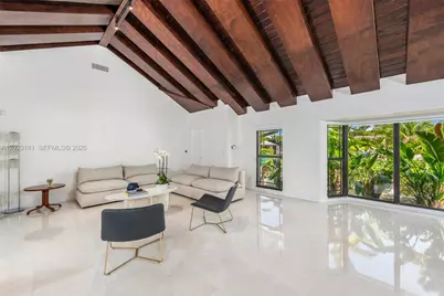 2330 NE 195th St, Miami, FL 33180 - Photo 5