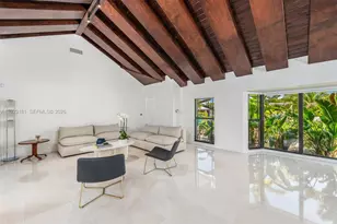2330 NE 195th St, Miami, FL 33180 - Photo 5