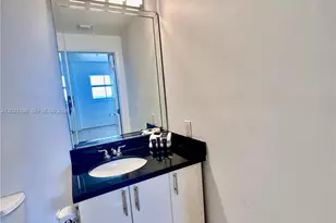 185 SE 14th Terrace, Miami, FL 33131 - Photo 25