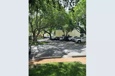 191 Lakeview Dr #103, Weston, FL 33326 - Photo 3