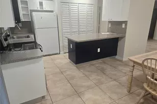 9400 SW 169th St, Palmetto Bay, FL 33157 - Photo 5
