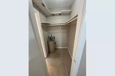 520 SW 4th St #11, Miami, FL 33130 - Photo 5