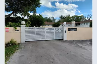 1860 Venice Park Dr #107, North Miami, FL 33181 - Photo 29