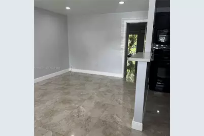 1860 Venice Park Dr #107, North Miami, FL 33181 - Photo 11