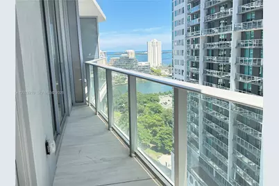 77 SE 5th St #2111, Miami, FL 33131 - Photo 11