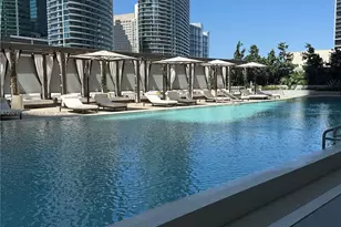 77 SE 5th St, Miami, FL 33131 - Photo 23