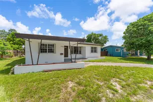 7150 SW 10th St, Pembroke Pines, FL 33023 - Photo 1