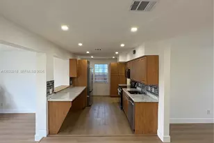 7150 SW 10th St, Pembroke Pines, FL 33023 - Photo 3