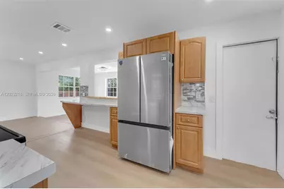 7150 SW 10th St, Pembroke Pines, FL 33023 - Photo 13