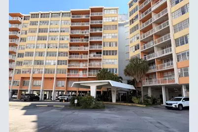 2025 NE 164th St #706, North Miami Beach, FL 33162 - Photo 1