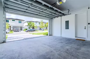 1427 SW 23rd St, Fort Lauderdale, FL 33315 - Photo 77