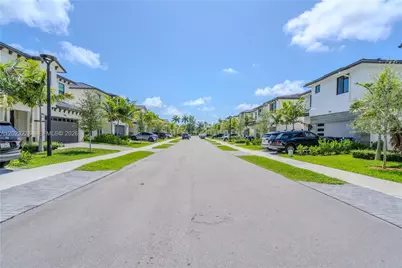 1427 SW 23rd St, Fort Lauderdale, FL 33315 - Photo 59